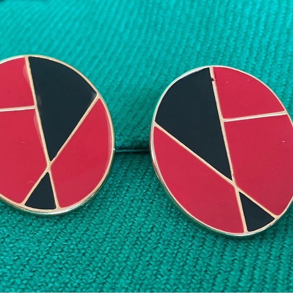 Large stud - Picture 1 of 3